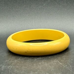 Vintage USA Yellow Bakelite Style Bangle Bracelet, Jewelry Accessory Collectible